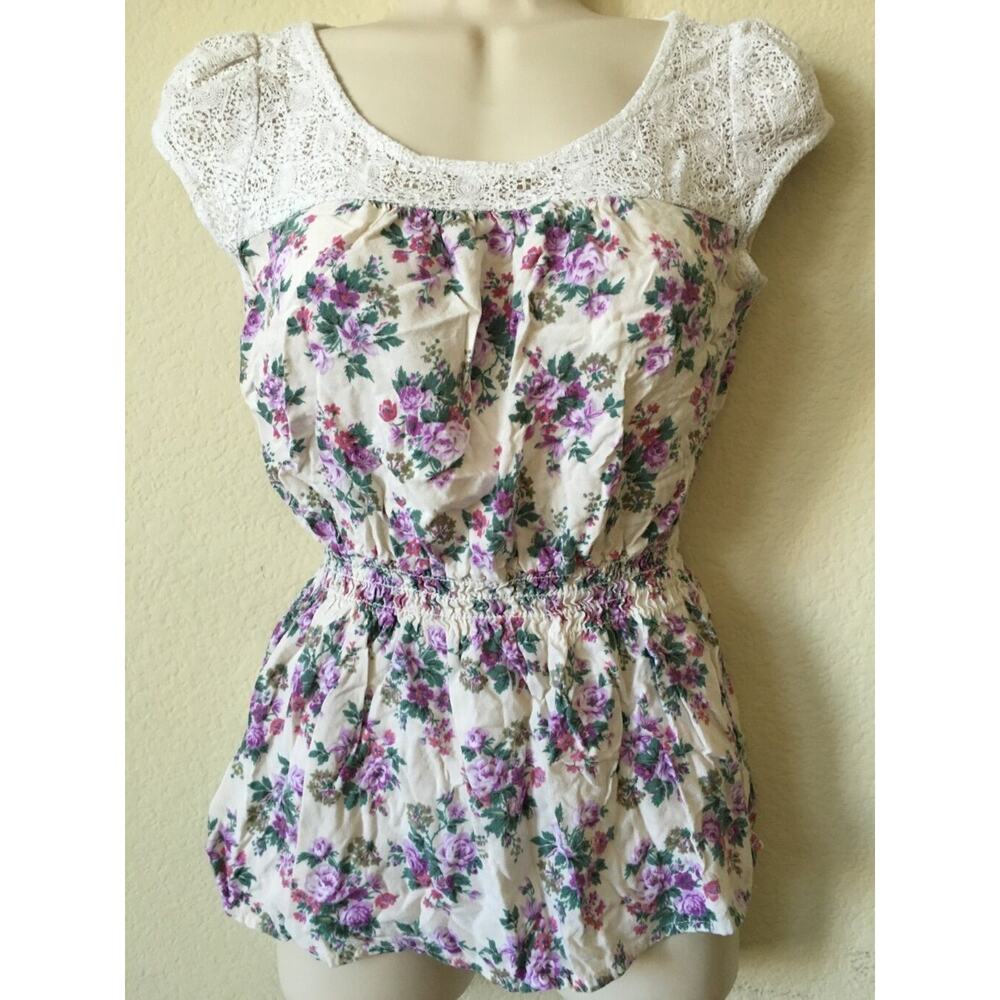 Sound & Matter Floral Crochet Lace Scoop Cap Sleeve Shirred Waist Blouse Size S